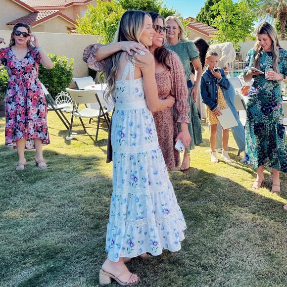 White floral maxi dress with bow straps / small - Picture 11 of 11